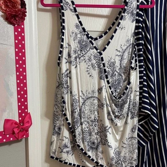 Soma Navy and White Floral and striped lounge set - Picture 9 of 16